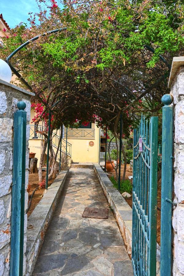 Pavlos' Cottage With Beach View Κόρφος Εξωτερικό φωτογραφία